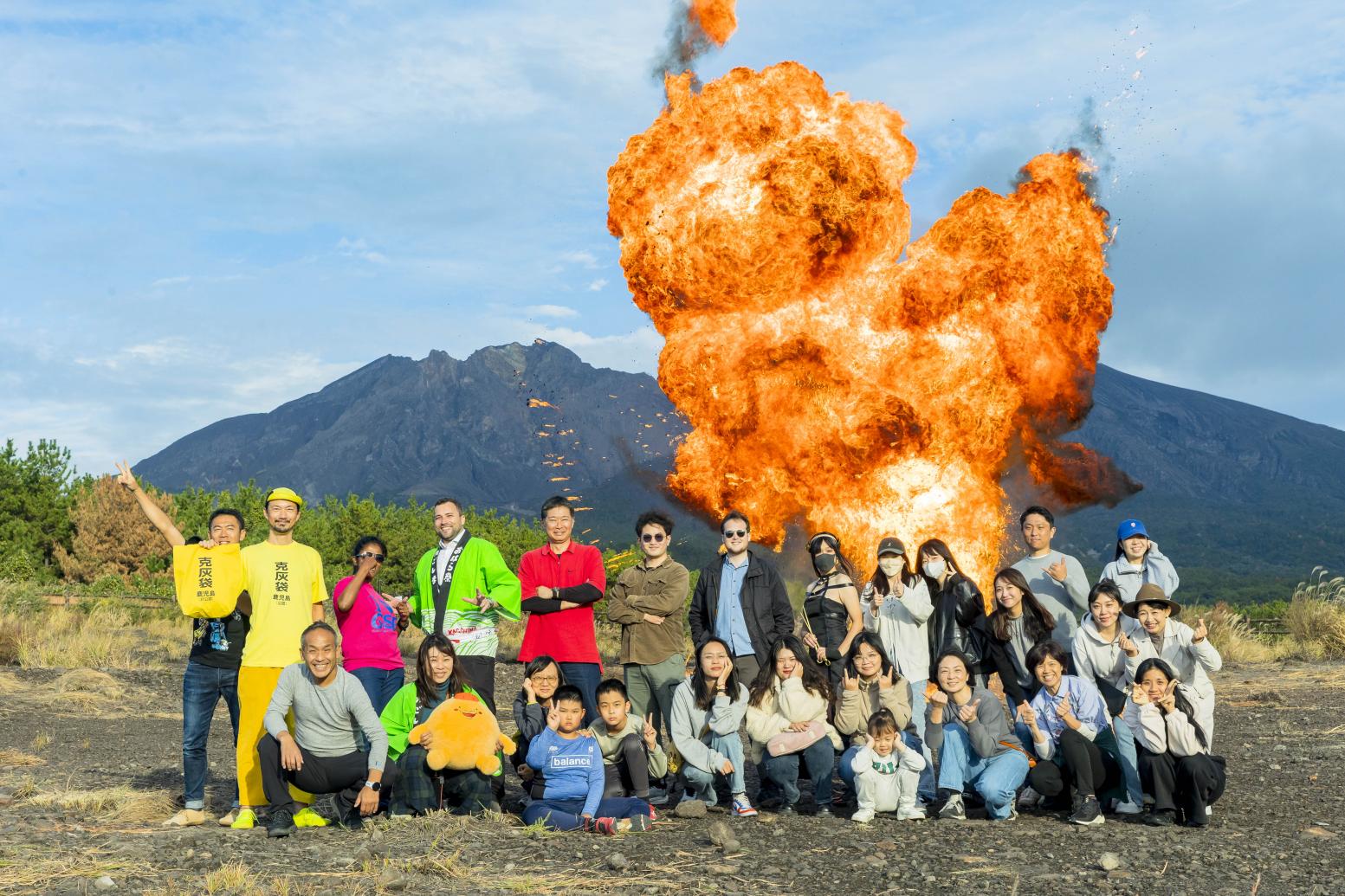 활화산 사쿠라지마를 배경으로 폭발 체험 및 촬영 투어-0