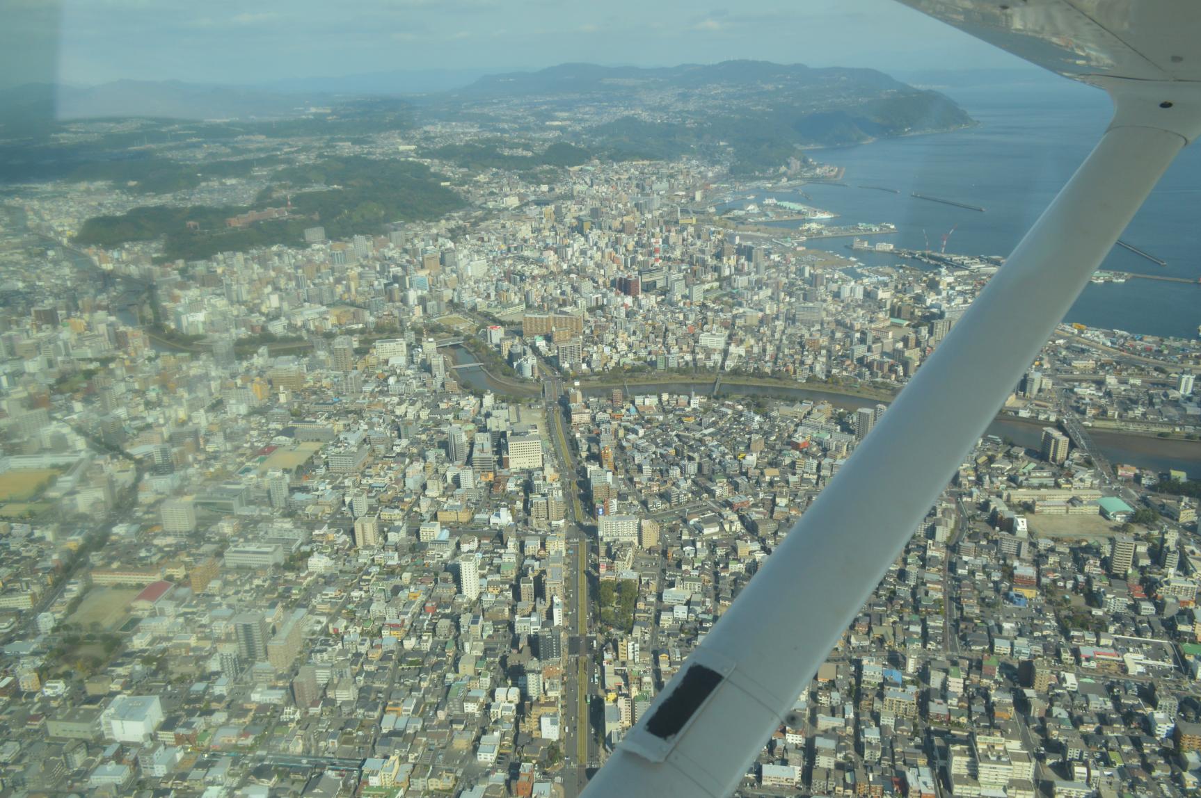 请通过游览飞行“Kagoshima Sky View”尽情享受鹿儿岛的天空！-1