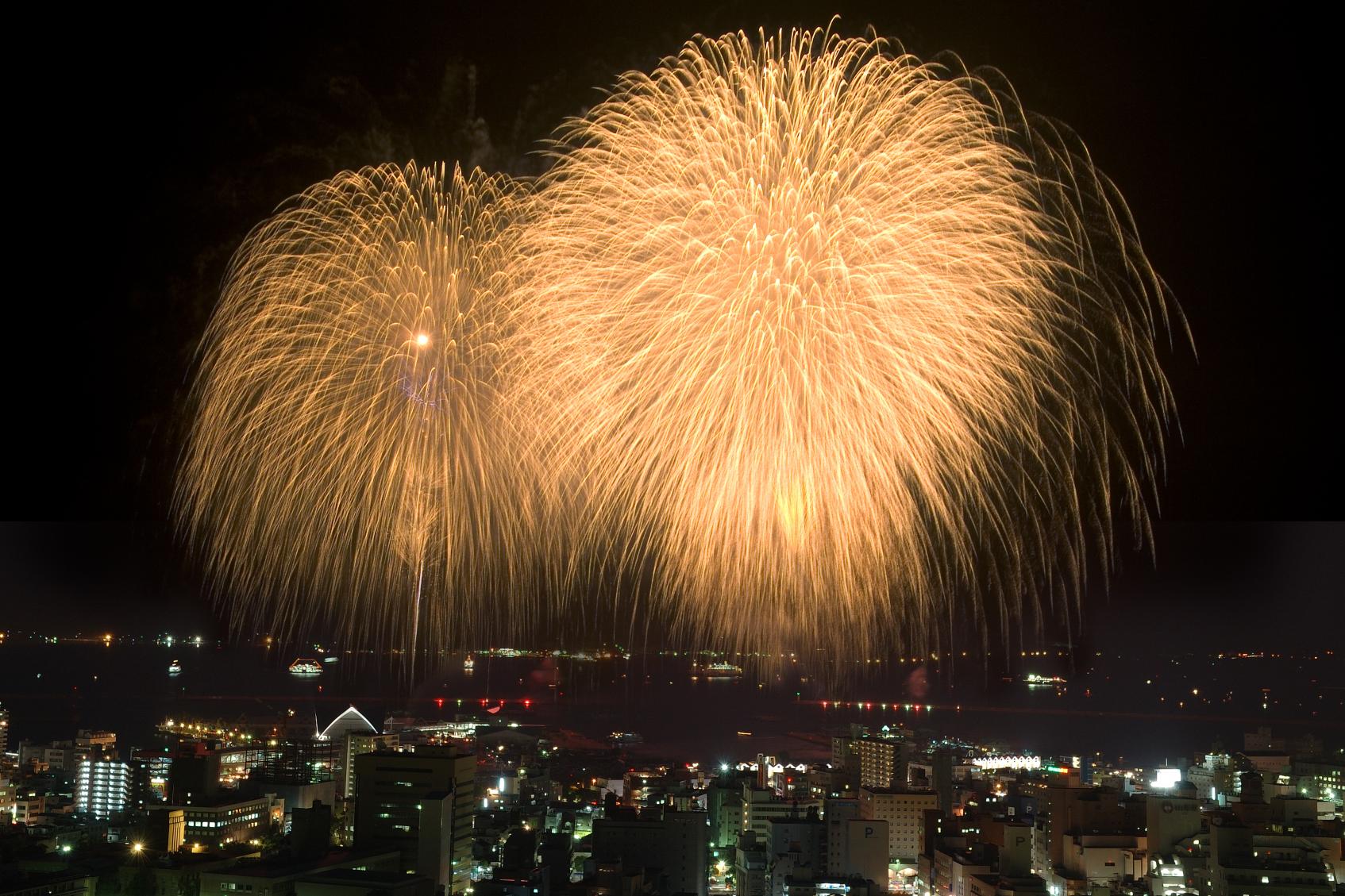 Kagoshima Kinko Bay Summer Night Fireworks Festival-4