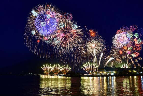 Kagoshima Kinko Bay Summer Night Fireworks Festival-9