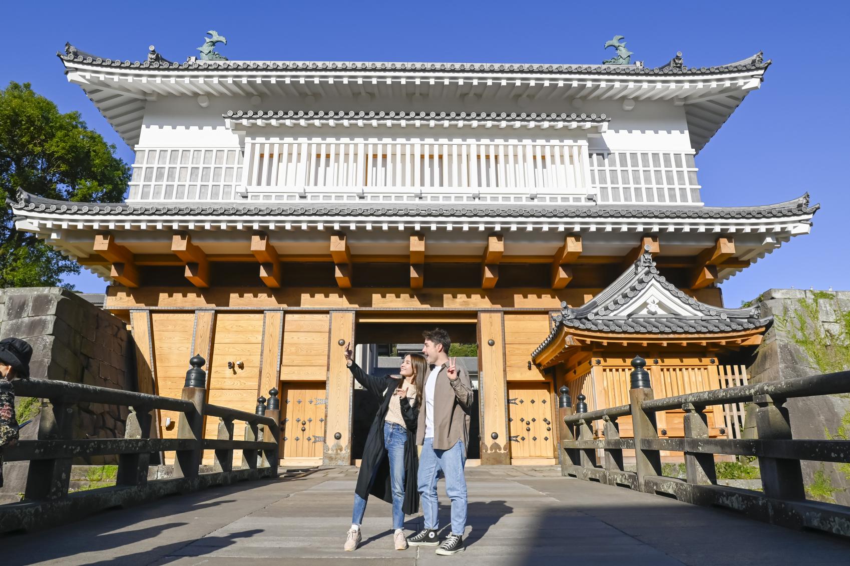 Kagoshima (Tsurumaru) Castle Ruins (Goromon Gate)-0