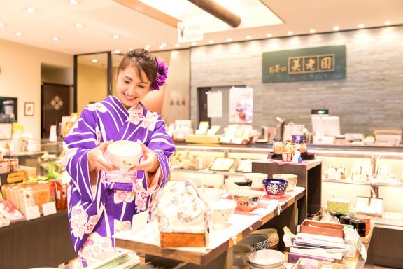 Japanese Tea Experience with Tea Specialists-3